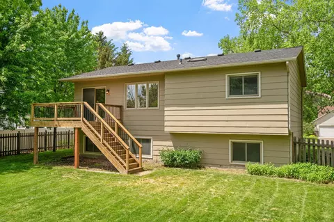 3958 Worchester Dr, Eagan, MN 55123 photo 5