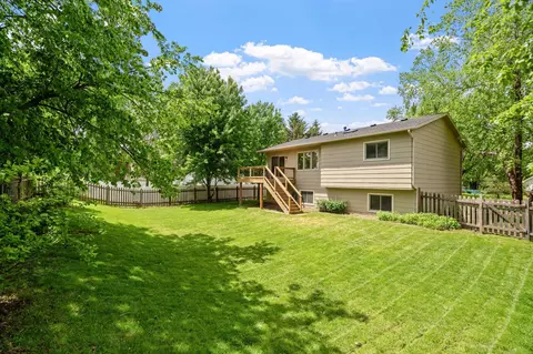 3958 Worchester Dr, Eagan, MN 55123 photo 4