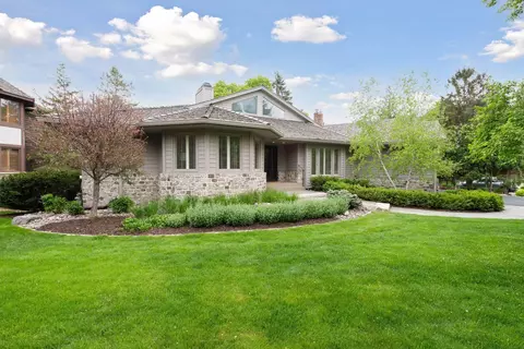 7715 Stonewood Ct, Edina, MN 55439