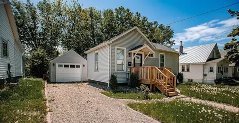 1303 10th Ave NW, Austin, MN 55912