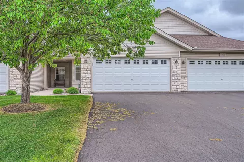 7407 Timber Crest Dr S, Cottage Grove, MN 55016