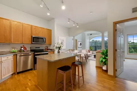 1800 Graham Ave #421, Saint Paul, MN 55116