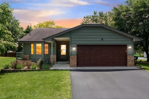 14077 Aztec St NW, Andover, MN 55304