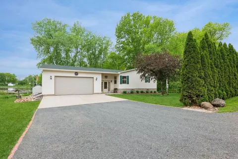 19225 Highwood Shores Rd, Pine City, MN 55063