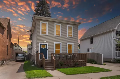 450 Goodrich Ave, Saint Paul, MN 55102