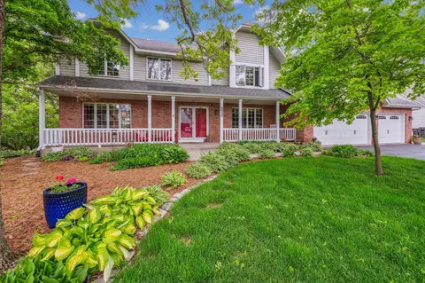 8937 Gould Rd, Eden Prairie, MN 55347