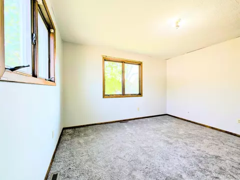 430 3rd St, Kenyon, MN 55946 photo 9