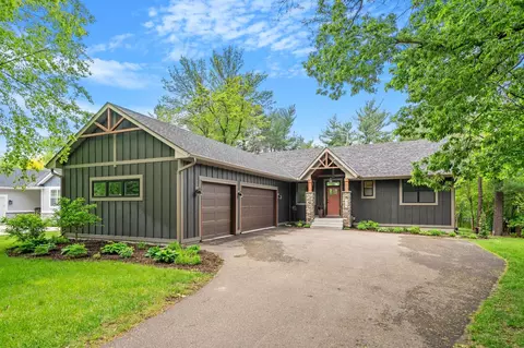 4169 Rice St, Shoreview, MN 55126