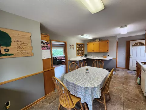 460 2nd St SW, Plainview, MN 55964 photo 18