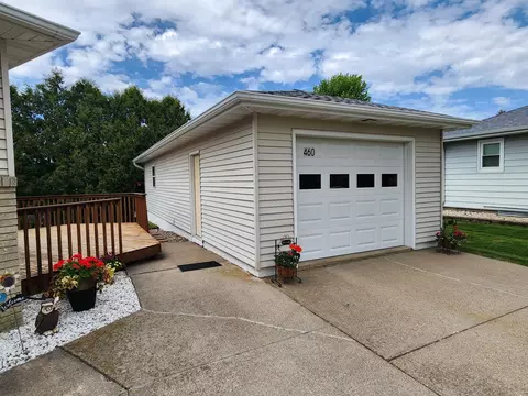 460 2nd St SW, Plainview, MN 55964 photo 5