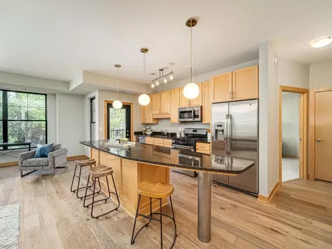 317 Groveland Ave #320, Minneapolis, MN 55403