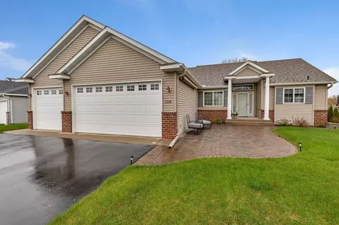 1028 Strawberry Ct, Sauk Rapids, MN 56379