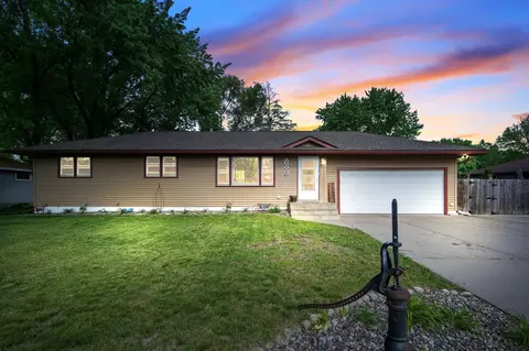 2005 Walnut St, Hastings, MN 55033
