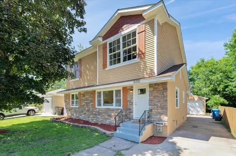 2021 Field Ave, Saint Paul, MN 55116
