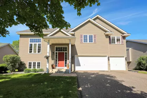 604 11th St, Farmington, MN 55024