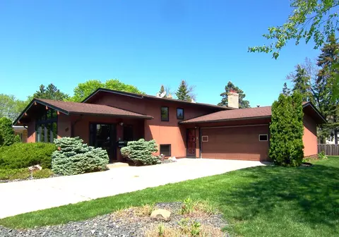 2219 Mitchell Ave, Saint Paul, MN 55119