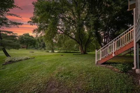 6830 Penamint Ln, Chanhassen, MN 55317