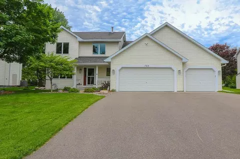 1563 Bluebill Trl, Chanhassen, MN 55317