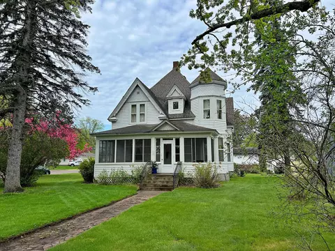 123 Minnesota Ave S, Aitkin, MN 56431