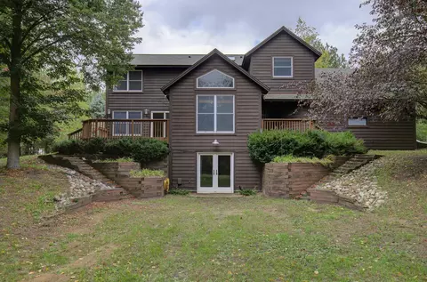 9568 275th Ave NE, North Branch, MN 55056