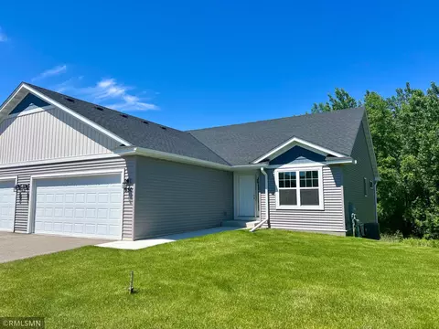 650 Tomahawk Ct, Madison Lake, MN 56063