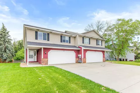 1884 Deer Hills Trl, Eagan, MN 55122 photo 41