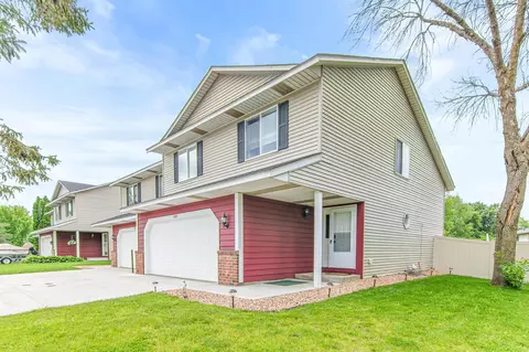 1884 Deer Hills Trl, Eagan, MN 55122 photo 42