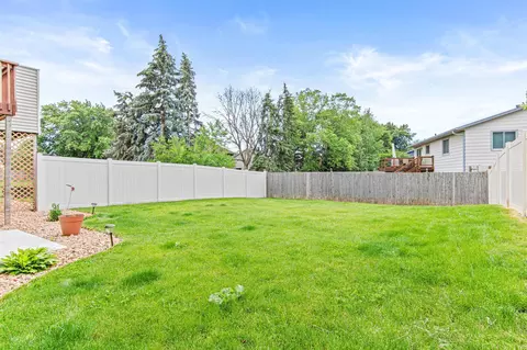 1884 Deer Hills Trl, Eagan, MN 55122 photo 40