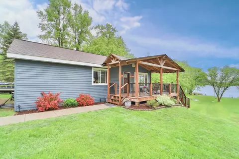 14000 Champ Ln, Merrifield, MN 56465