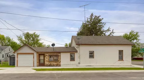 62 Central Ave N, Richmond, MN 56368