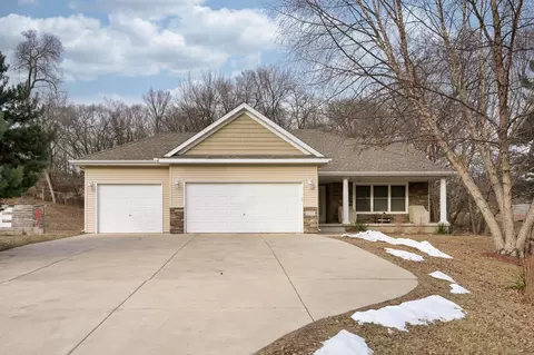 2371 Carver Ave E, Maplewood, MN 55119