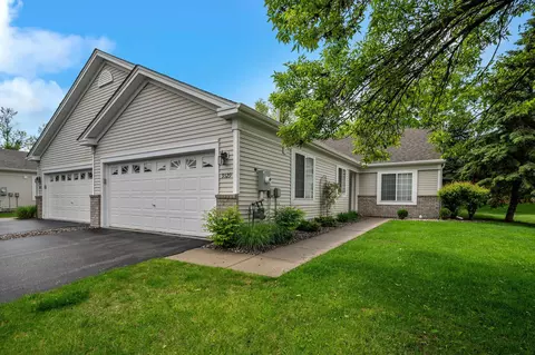 9329 Kimberly Ln N, Maple Grove, MN 55311