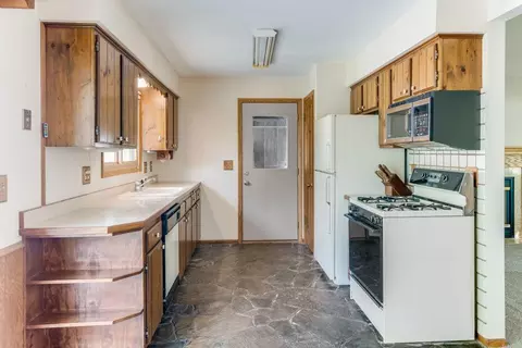 11234 Quebec Ln N, Champlin, MN 55316 photo 9