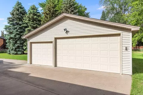 11234 Quebec Ln N, Champlin, MN 55316 photo 2