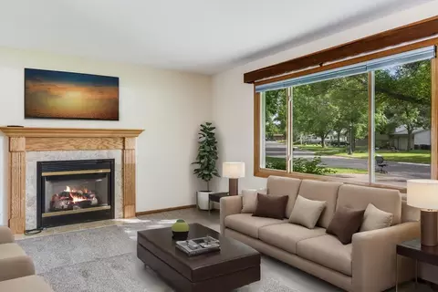 11234 Quebec Ln N, Champlin, MN 55316 photo 3