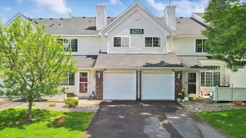 4255 Merrimac Ln N #49, Plymouth, MN 55446