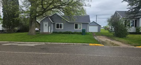 156 Morris Ave NE, Blackduck, MN 56630