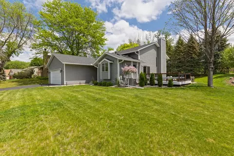 9565 Xylon Ave S, Bloomington, MN 55438