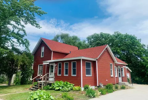 921 Ramsey St, Hastings, MN 55033