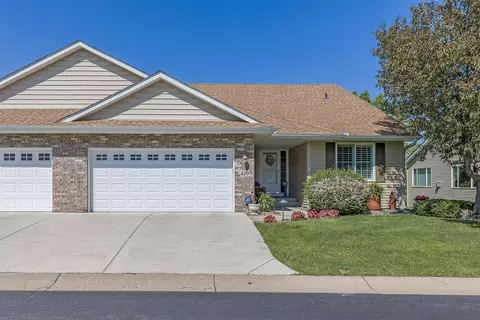 520 Marmik Cir, Hastings, MN 55033