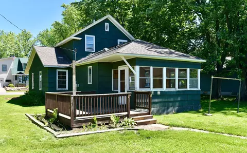 330 2nd Ave NW, Milaca, MN 56353