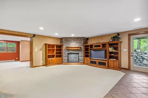 Living - 6904 Maple Ln, Horace, ND 58047 photo 12 of 14