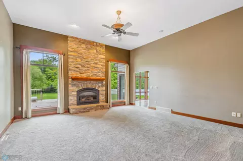 Living - 6904 Maple Ln, Horace, ND 58047 photo 2 of 14