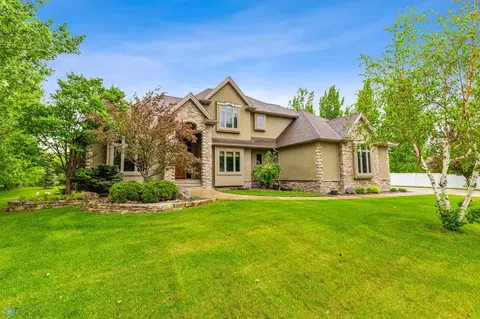 Exterior - 6904 Maple Ln, Horace, ND 58047 photo 5 of 12