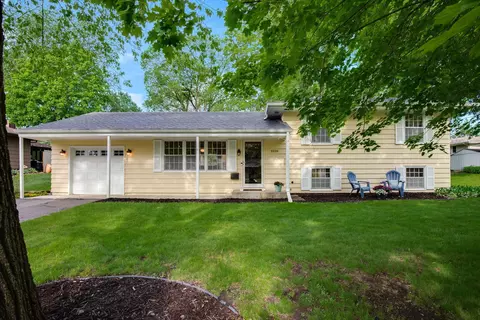 8600 Kell Ave S, Bloomington, MN 55437