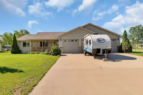 627 5th St NW, Richmond, MN 56368