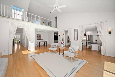 11701 Vista Dr, Minnetonka, MN 55343