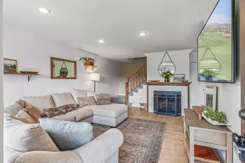 7505 Vinewood Ct, Maple Grove, MN 55311