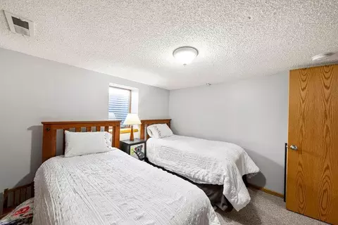5853 Hackmann Ave NE, Fridley, MN 55432 photo 12