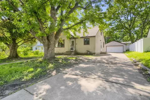 146 16th Ave S, South Saint Paul, MN 55075